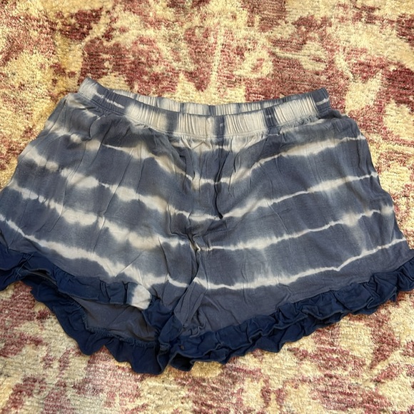 Women’s size small clothing bundle - Picture 6 of 7